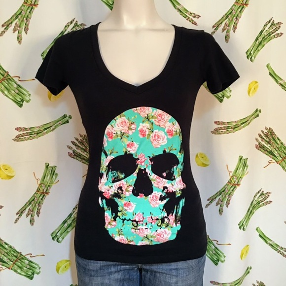 Empyre Tops - 4/$20 Empyre Floral Skull T-shirt Size XS